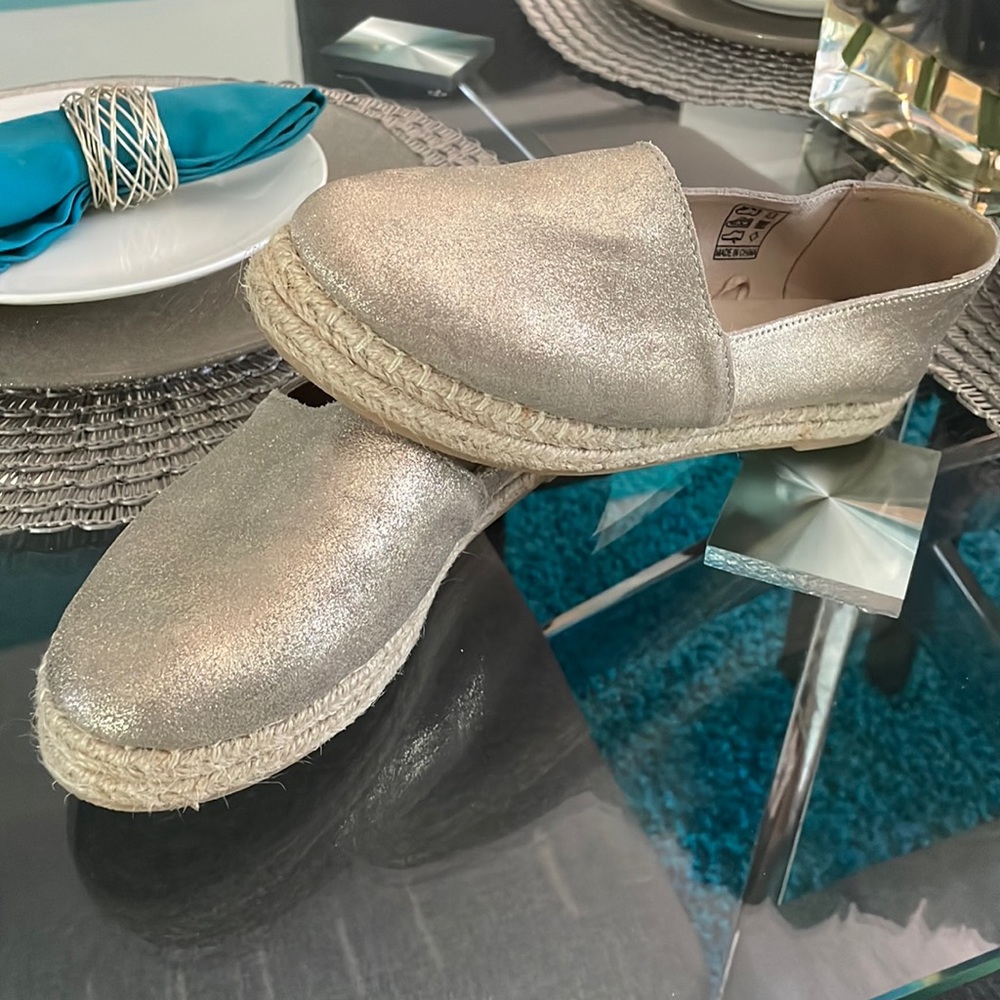 Gold shoes!